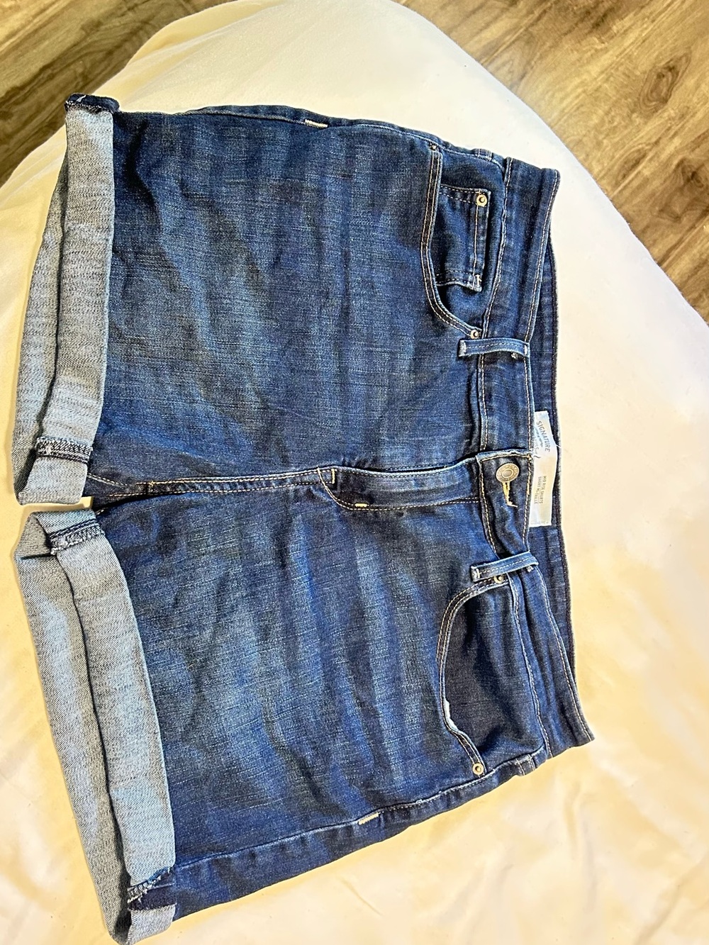 Men's Jeans Subcategory Identification